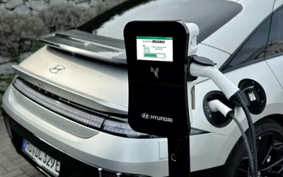 2024 Automotive Trends to Carry Into 2025: EV Charging, AI Tools, and Practical DIY Tech
