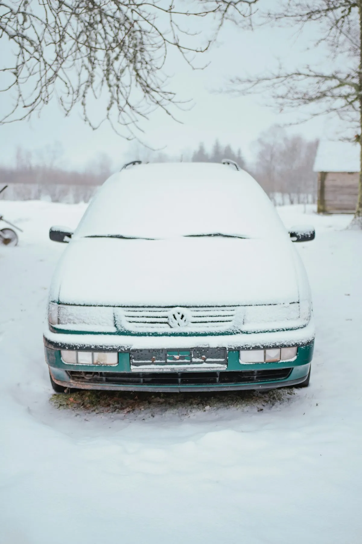 Winter Emergency Kit Essentials to Keep in Every Car